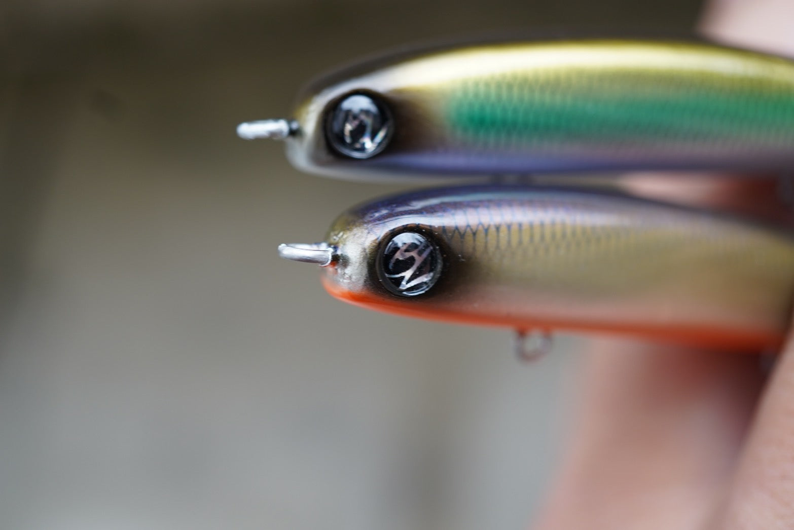 OBSL Crystal eye 5.8mm ブラック (18個入り)